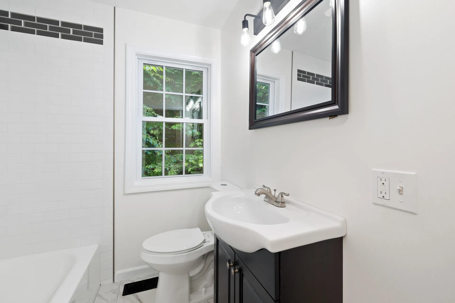 21 Chestnut Avenue Gilmanton NH 03237