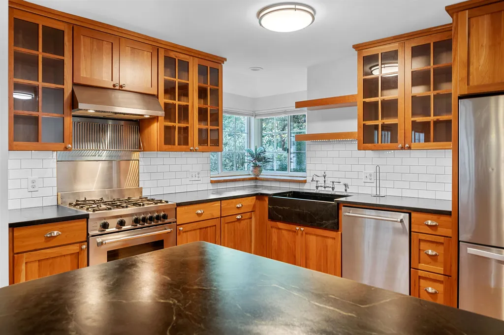 61 Winding Brook Drive South Burlington VT 05403
