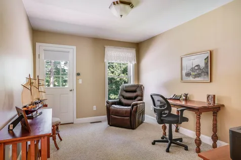 22 Settlers Way Pelham NH 03076