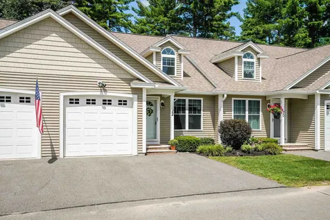 22 Settlers Way Pelham NH 03076