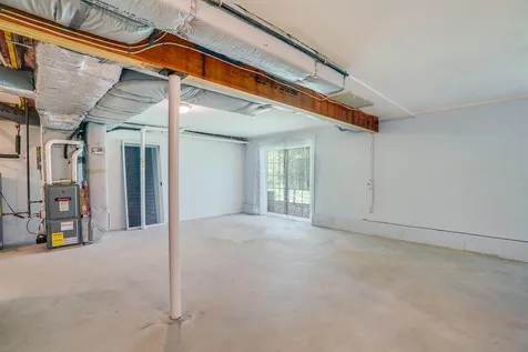 22 Settlers Way Pelham NH 03076