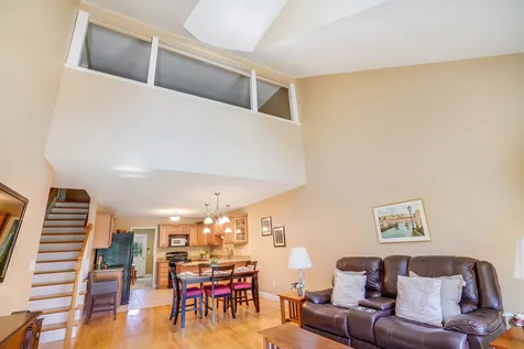 22 Settlers Way Pelham NH 03076