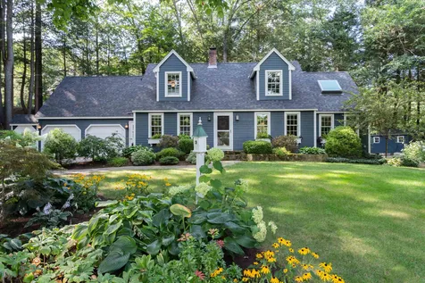 142 Hillside Drive Henniker NH 03242
