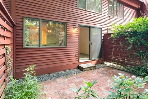17 Robin Way Brattleboro VT 05301
