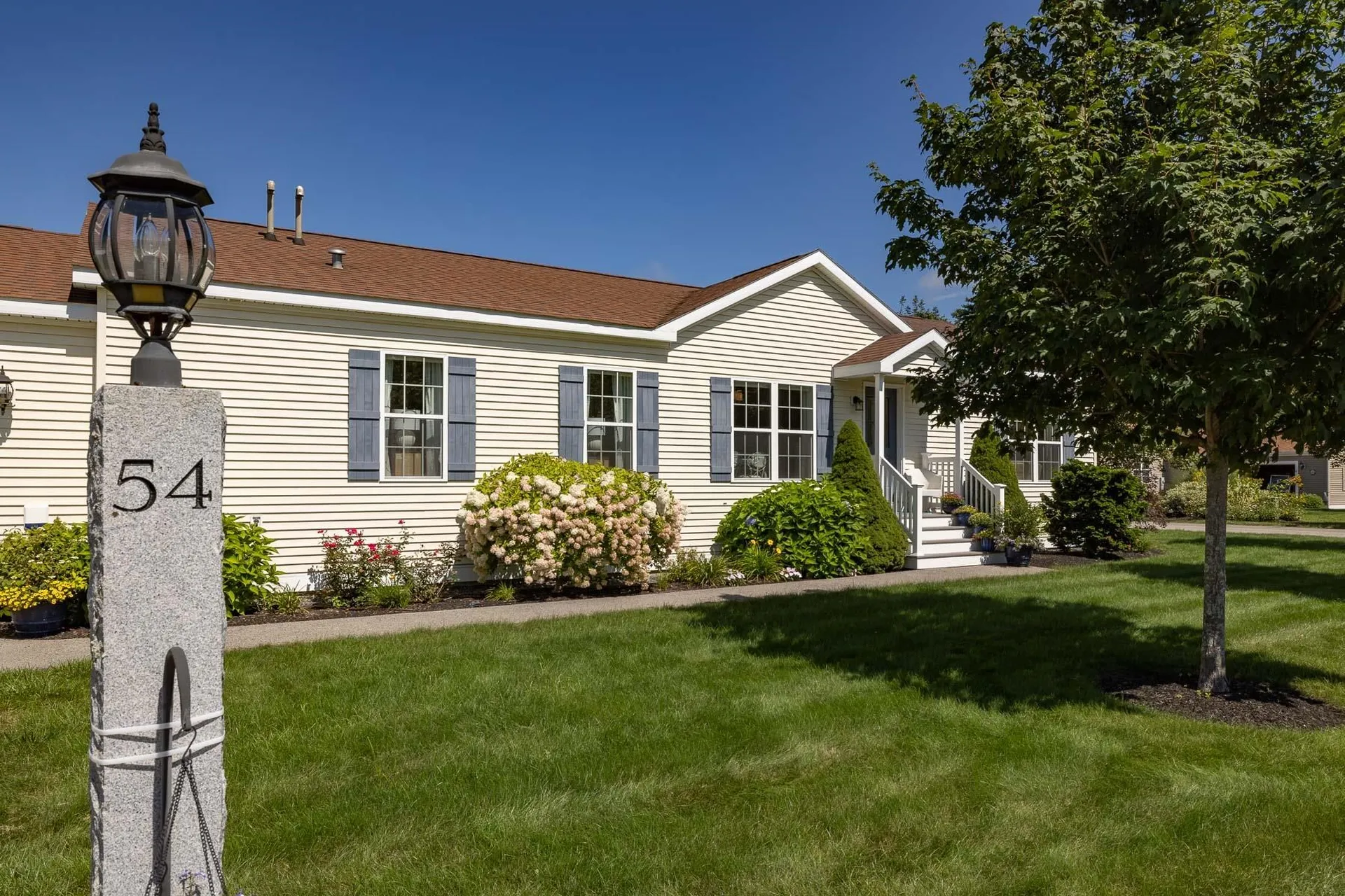 54 Greystone Way North Hampton NH 03862