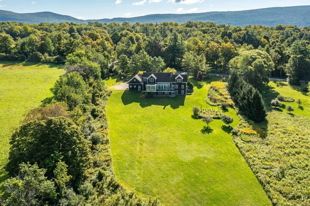 375 Overlook Road Manchester VT 05255