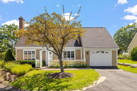 55 Garden Circle Laconia NH 03246