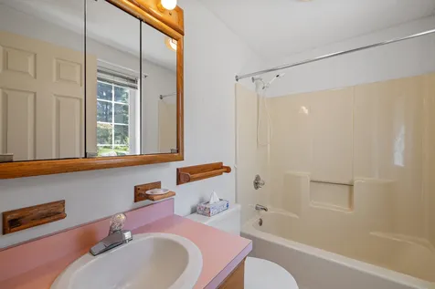55 Garden Circle Laconia NH 03246