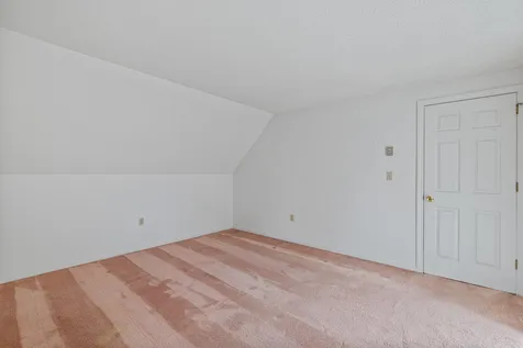 55 Garden Circle Laconia NH 03246