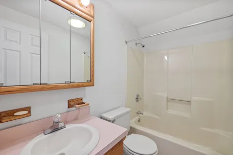 55 Garden Circle Laconia NH 03246