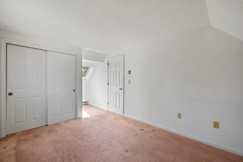 55 Garden Circle Laconia NH 03246