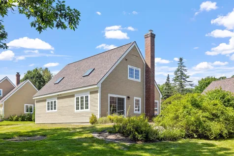 55 Garden Circle Laconia NH 03246