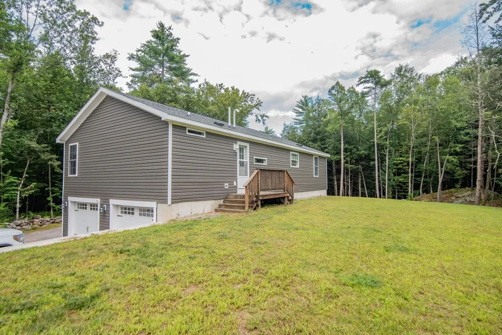 144 S Stark Highway Weare NH 03281