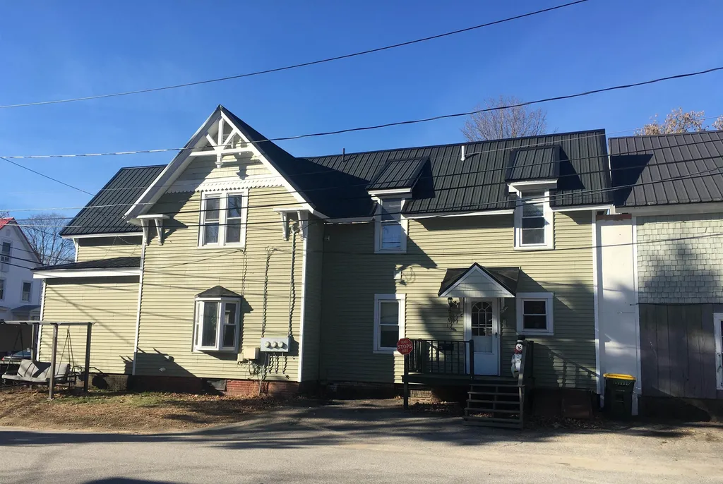 27 Fair Street Laconia NH 03246