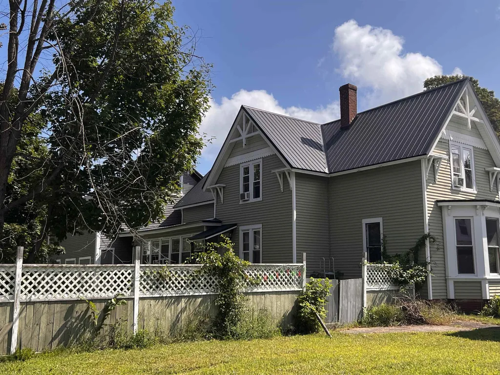 27 Fair Street Laconia NH 03246