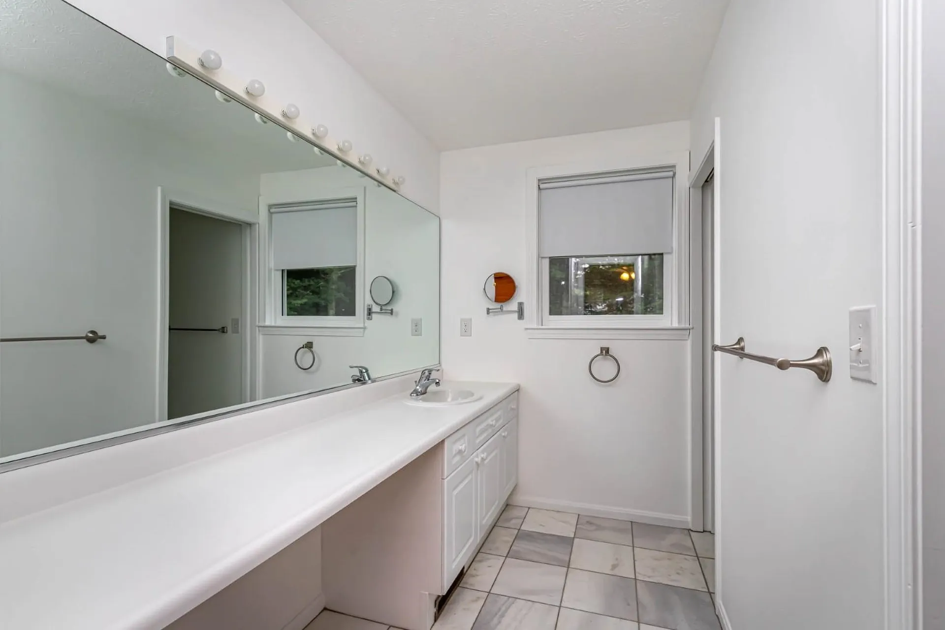 11 Deerwood Drive Litchfield NH 03052