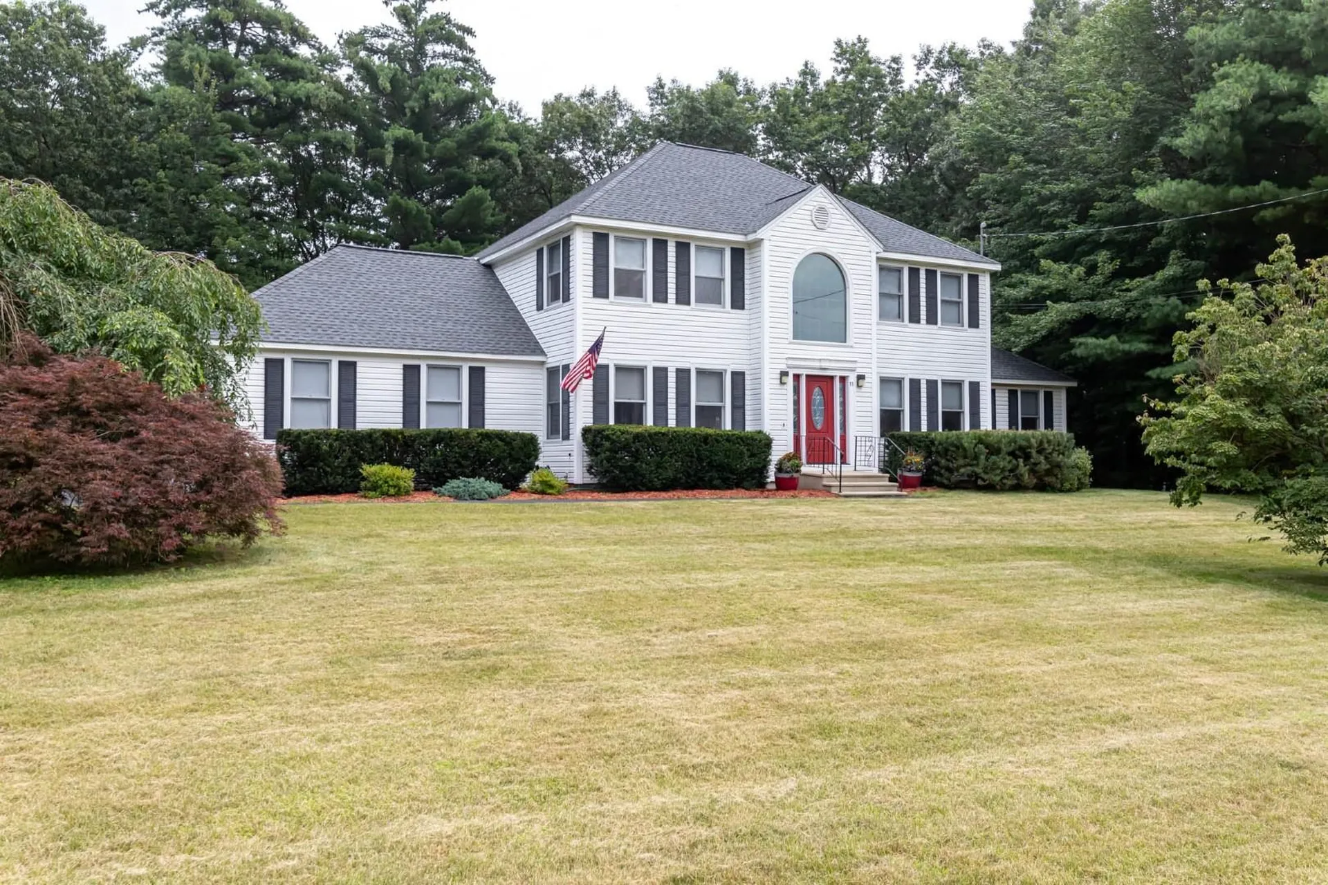 11 Deerwood Drive Litchfield NH 03052