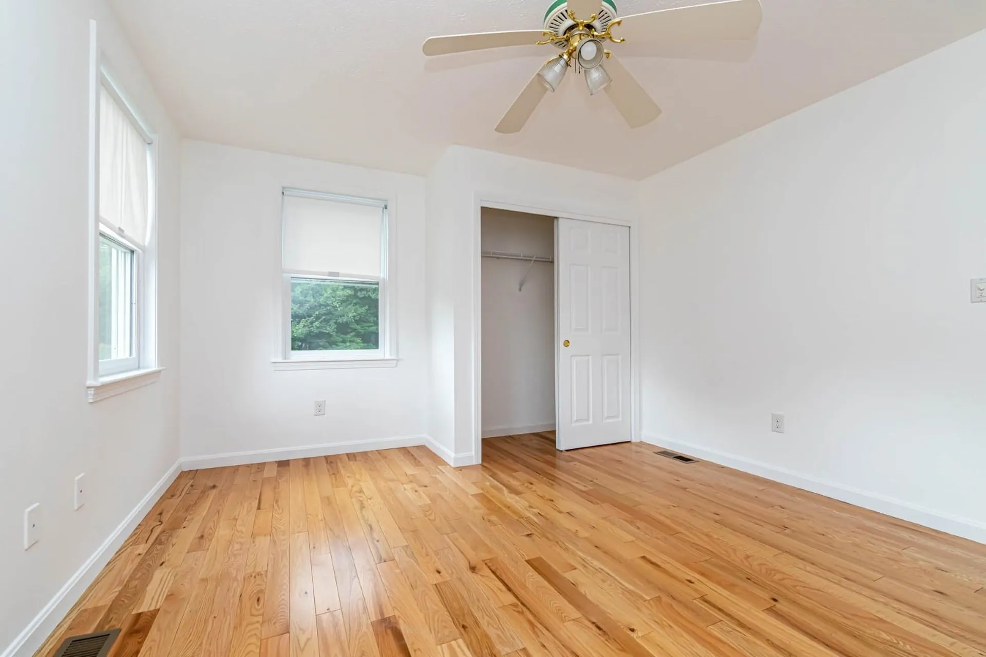 11 Deerwood Drive Litchfield NH 03052