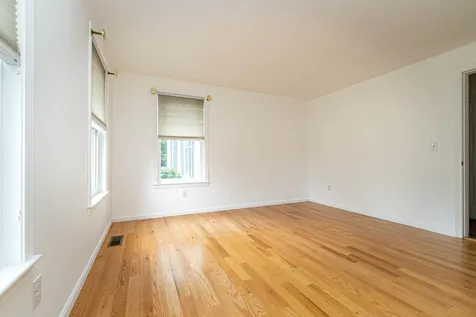 11 Deerwood Drive Litchfield NH 03052