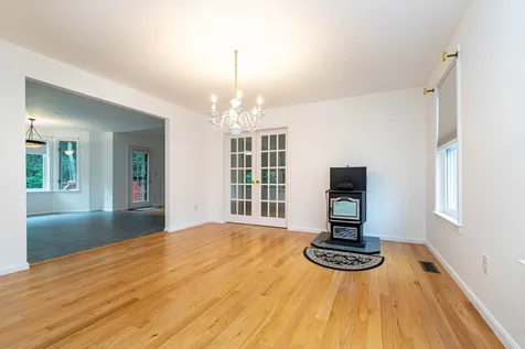 11 Deerwood Drive Litchfield NH 03052
