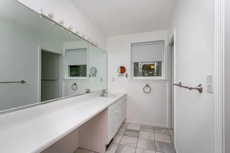 11 Deerwood Drive Litchfield NH 03052