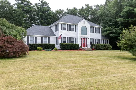 11 Deerwood Drive Litchfield NH 03052
