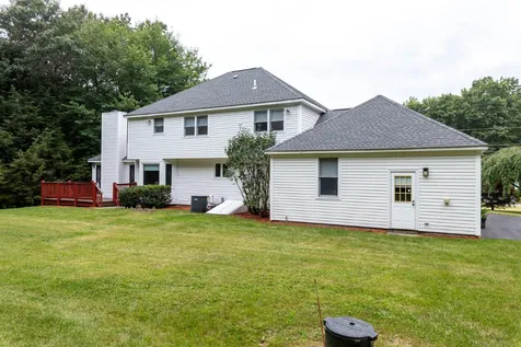 11 Deerwood Drive Litchfield NH 03052