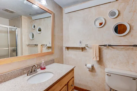 123 Stonehurst Manor Road Conway NH 03860