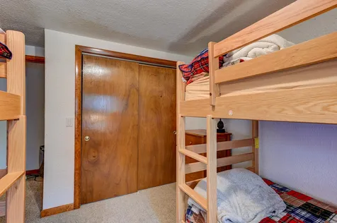 123 Stonehurst Manor Road Conway NH 03860