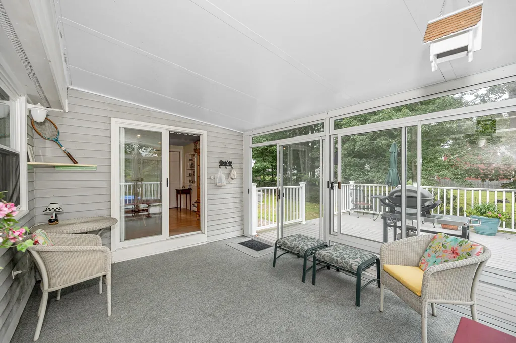 1 Greentrees Drive Hudson NH 03051