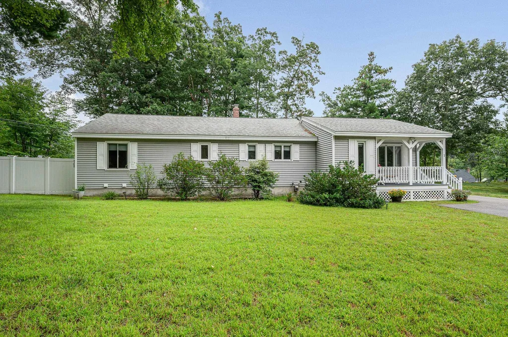 1 Greentrees Drive Hudson NH 03051