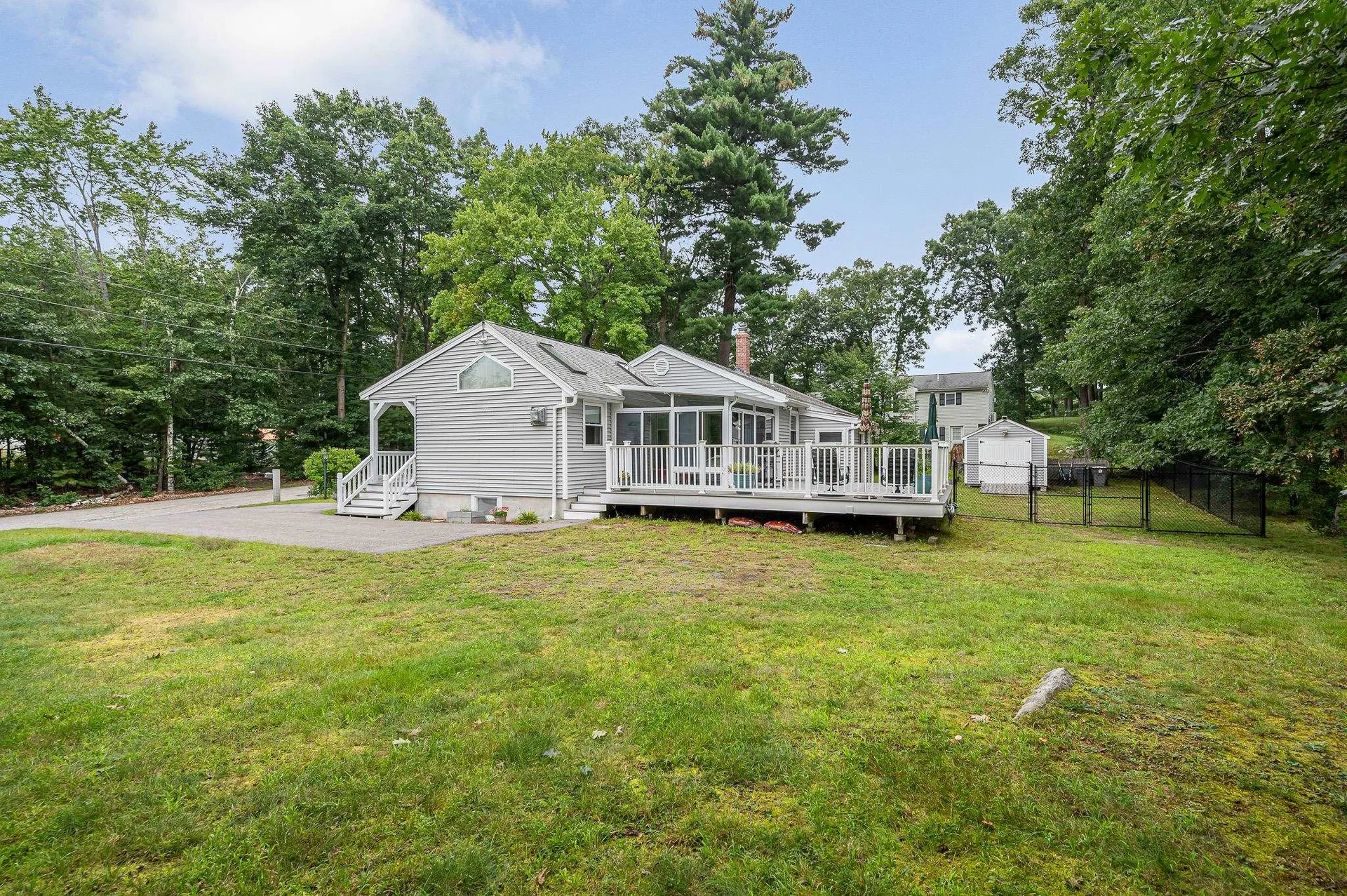 1 Greentrees Drive Hudson NH 03051