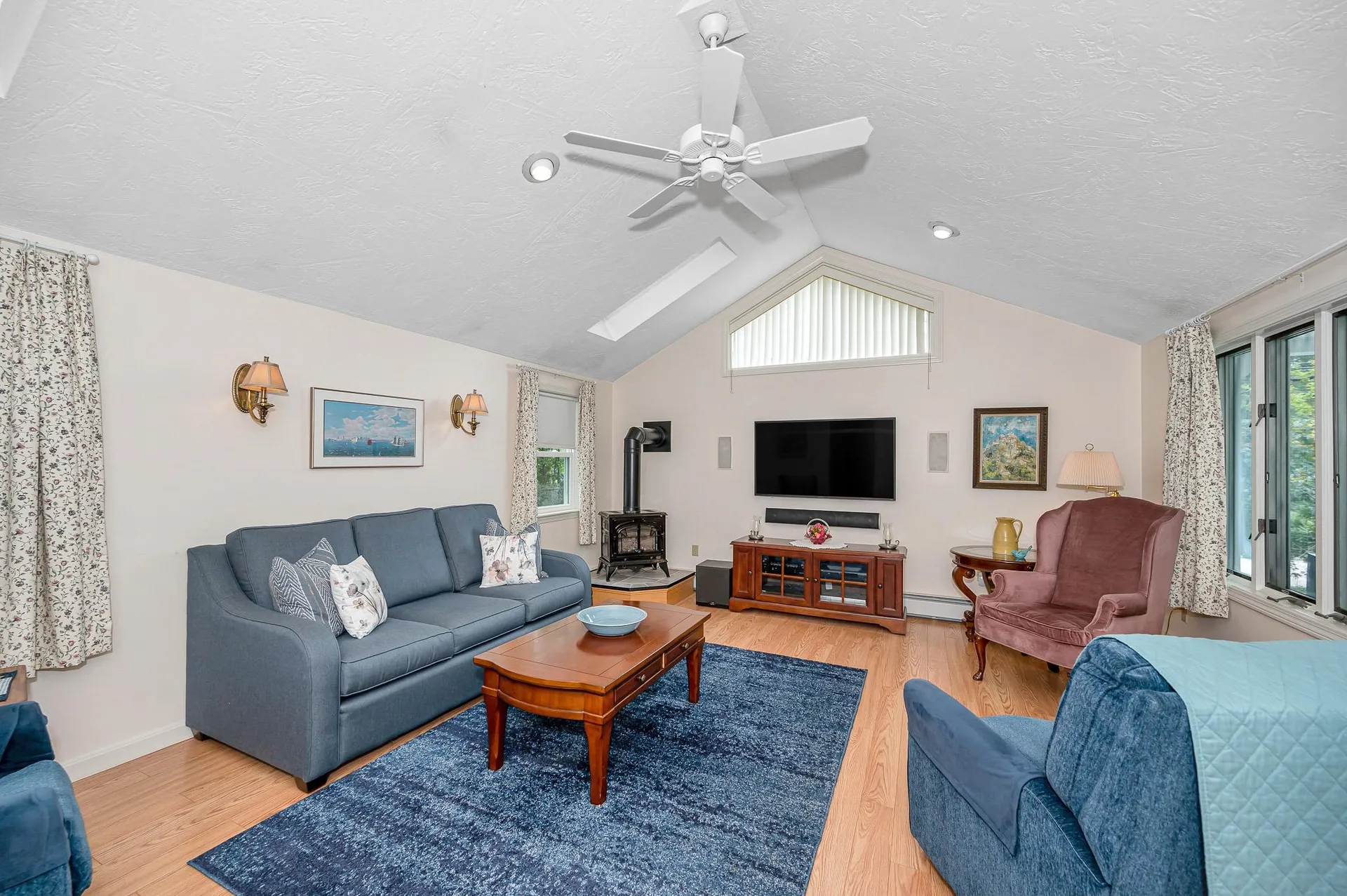 1 Greentrees Drive Hudson NH 03051