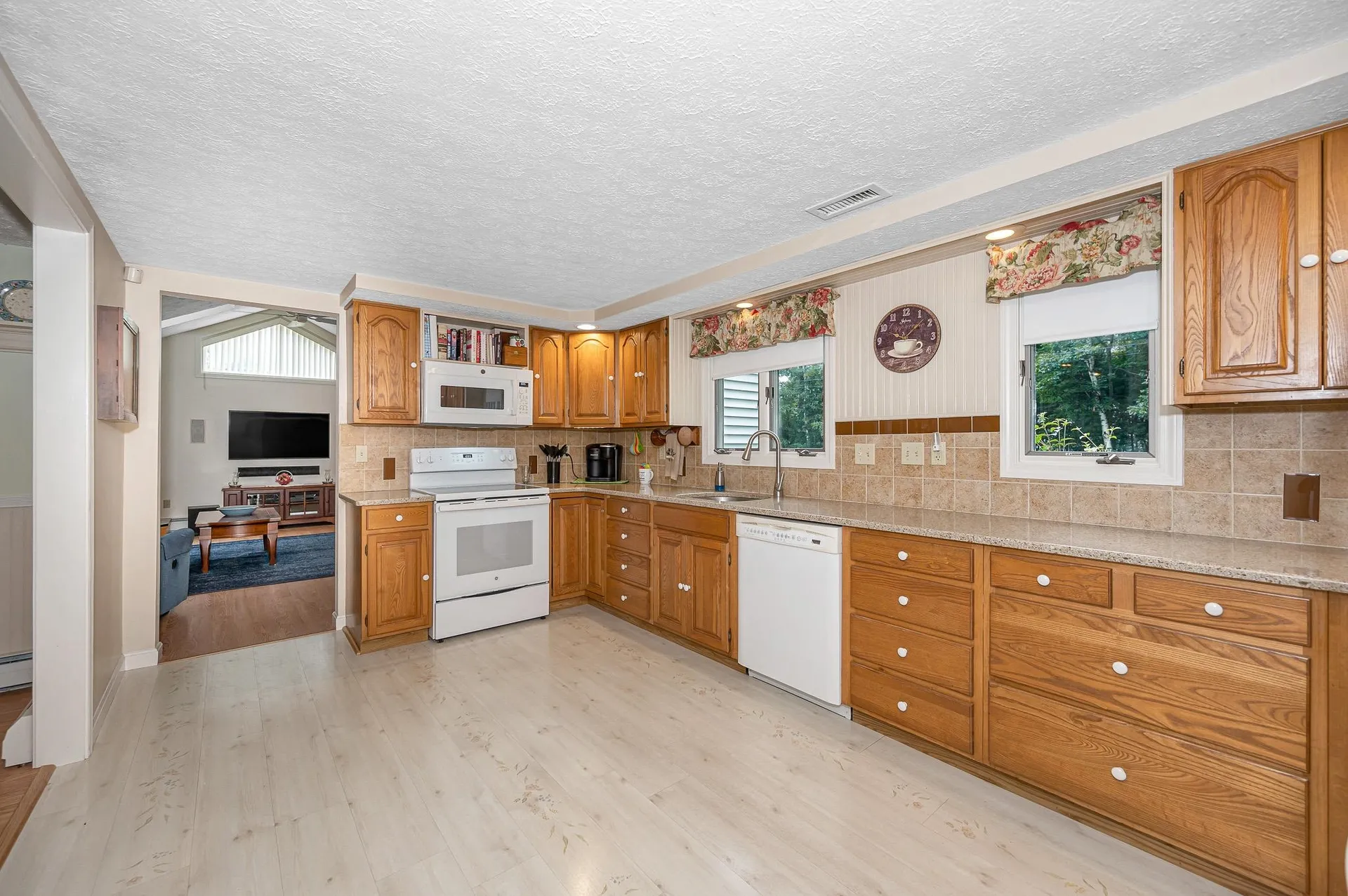 1 Greentrees Drive Hudson NH 03051