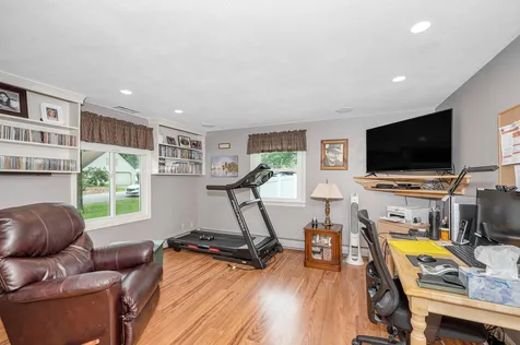 1 Greentrees Drive Hudson NH 03051