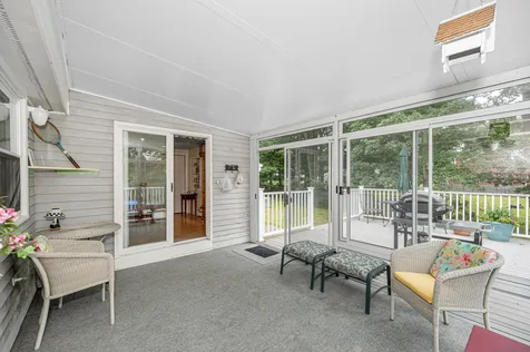 1 Greentrees Drive Hudson NH 03051