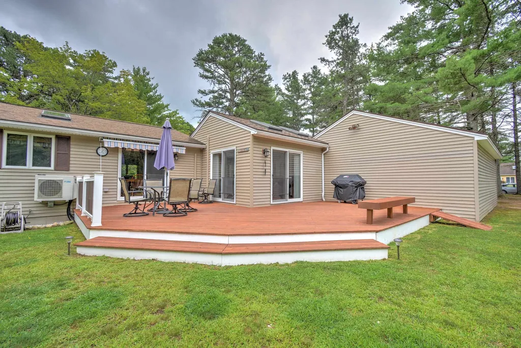 14 Kingswood Circle Madison NH 03875