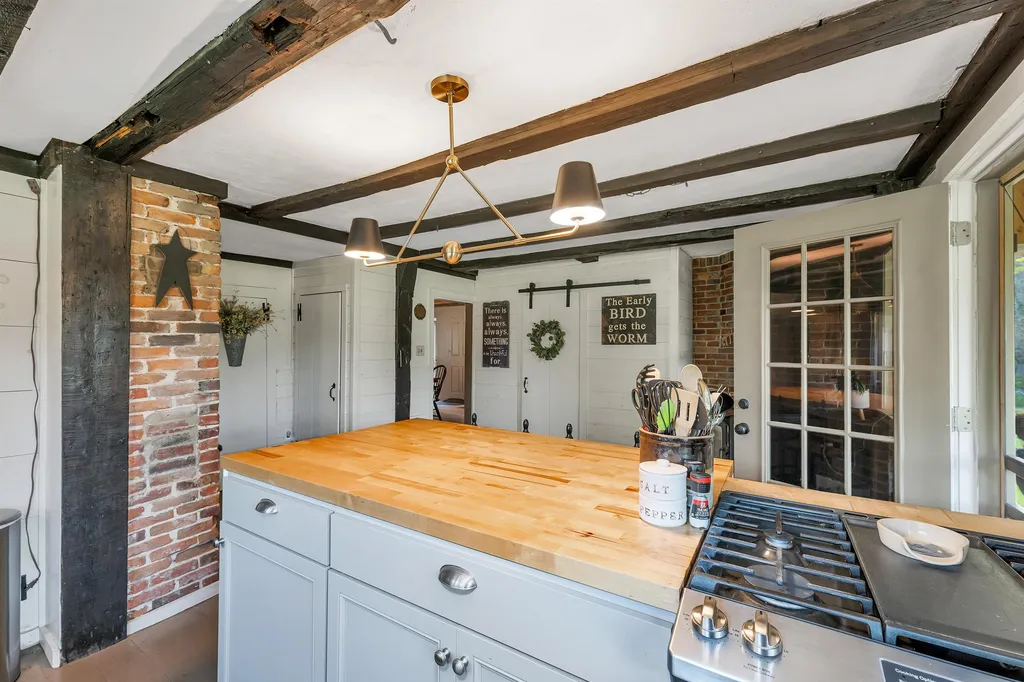 190 Leighton Corner Road Wakefield NH 03872