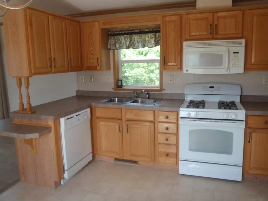 7 Lunar Drive Canaan NH 03741