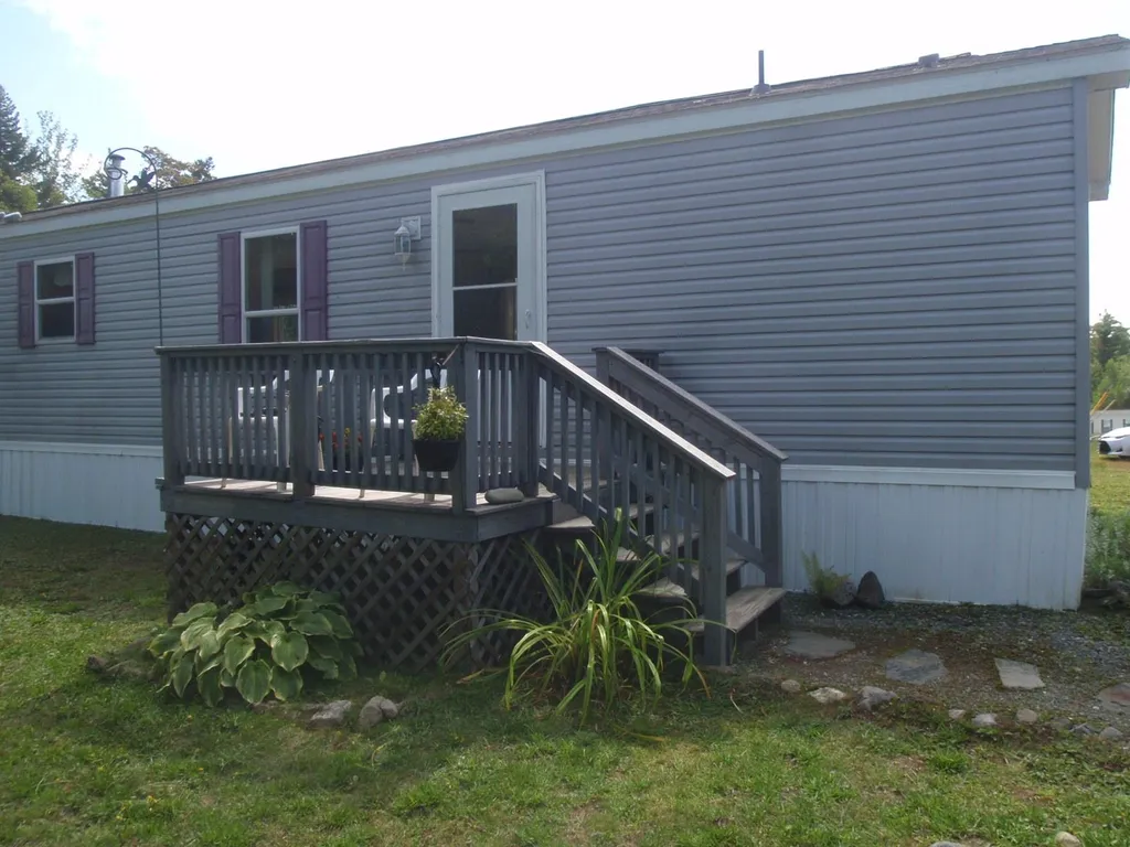7 Lunar Drive Canaan NH 03741