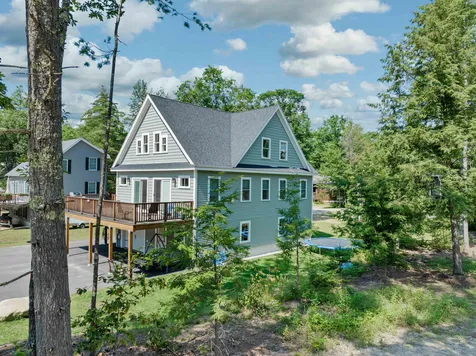 7 Leisure Drive Moultonborough NH 03254