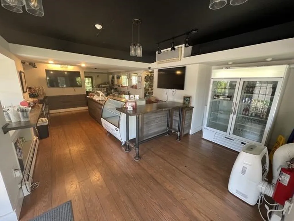 122 Lafayette Road North Hampton NH 03862