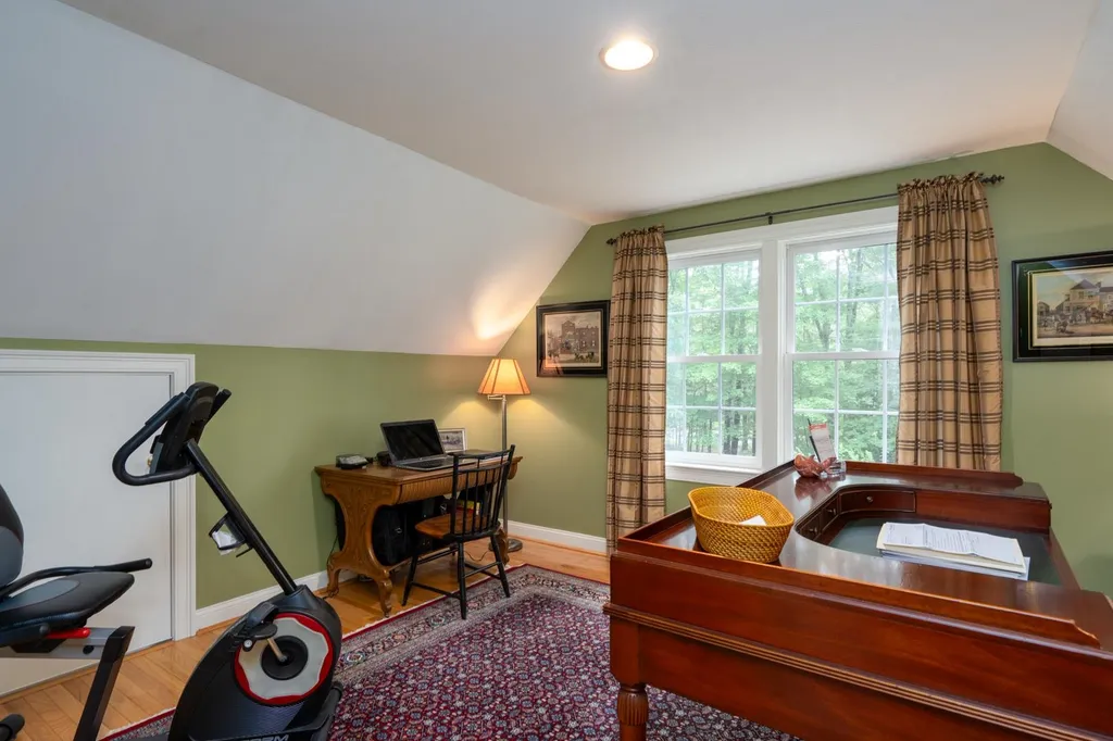 2 Ferrin Woods Road York ME 03909-5395