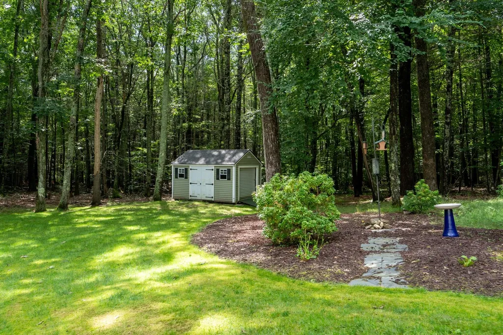 2 Ferrin Woods Road York ME 03909-5395