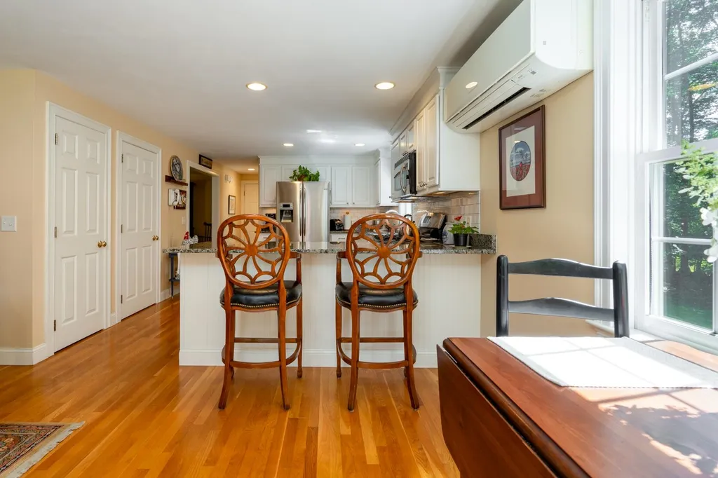 2 Ferrin Woods Road York ME 03909-5395