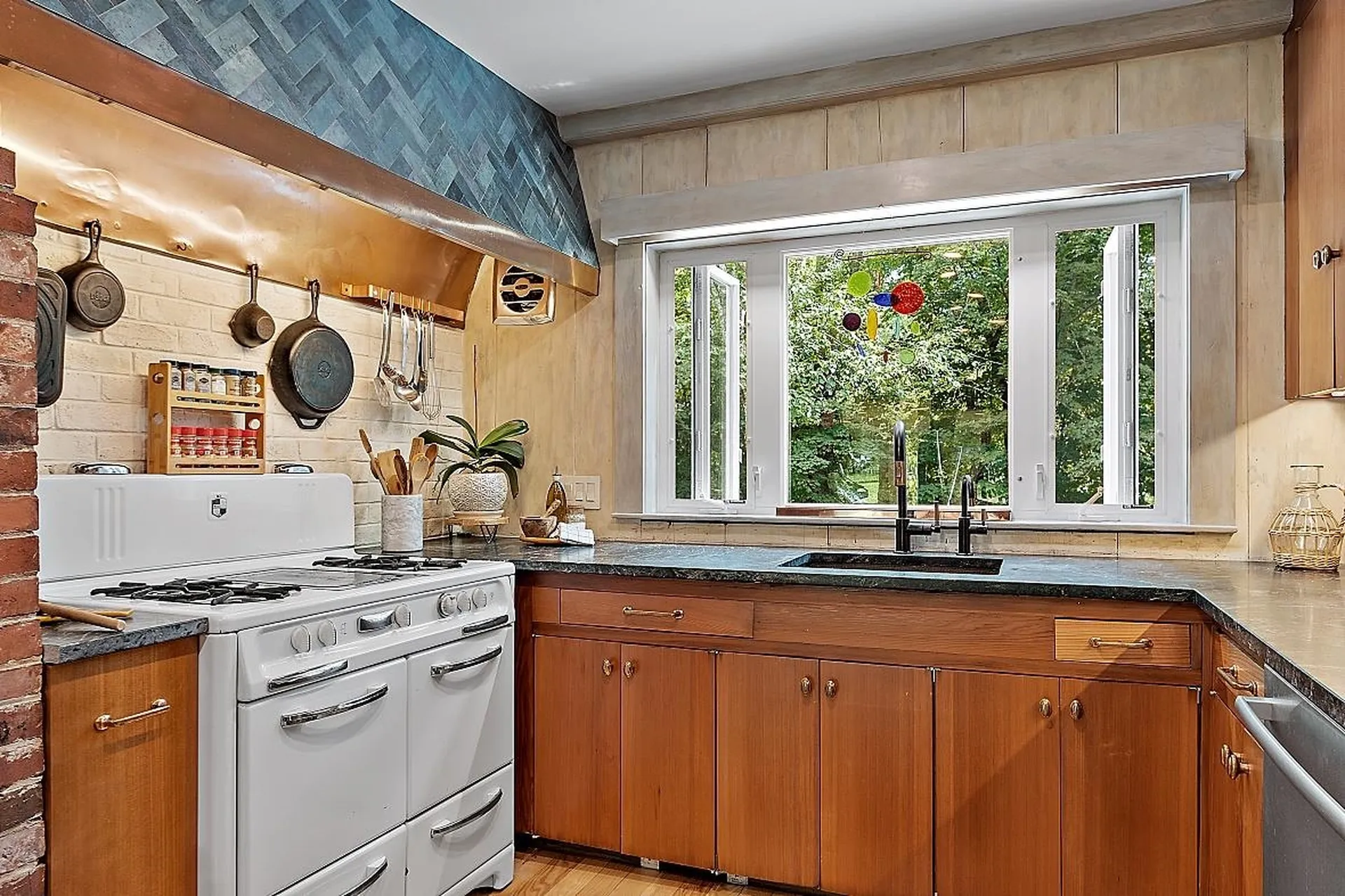 298 Exeter Road Hampton Falls NH 03844