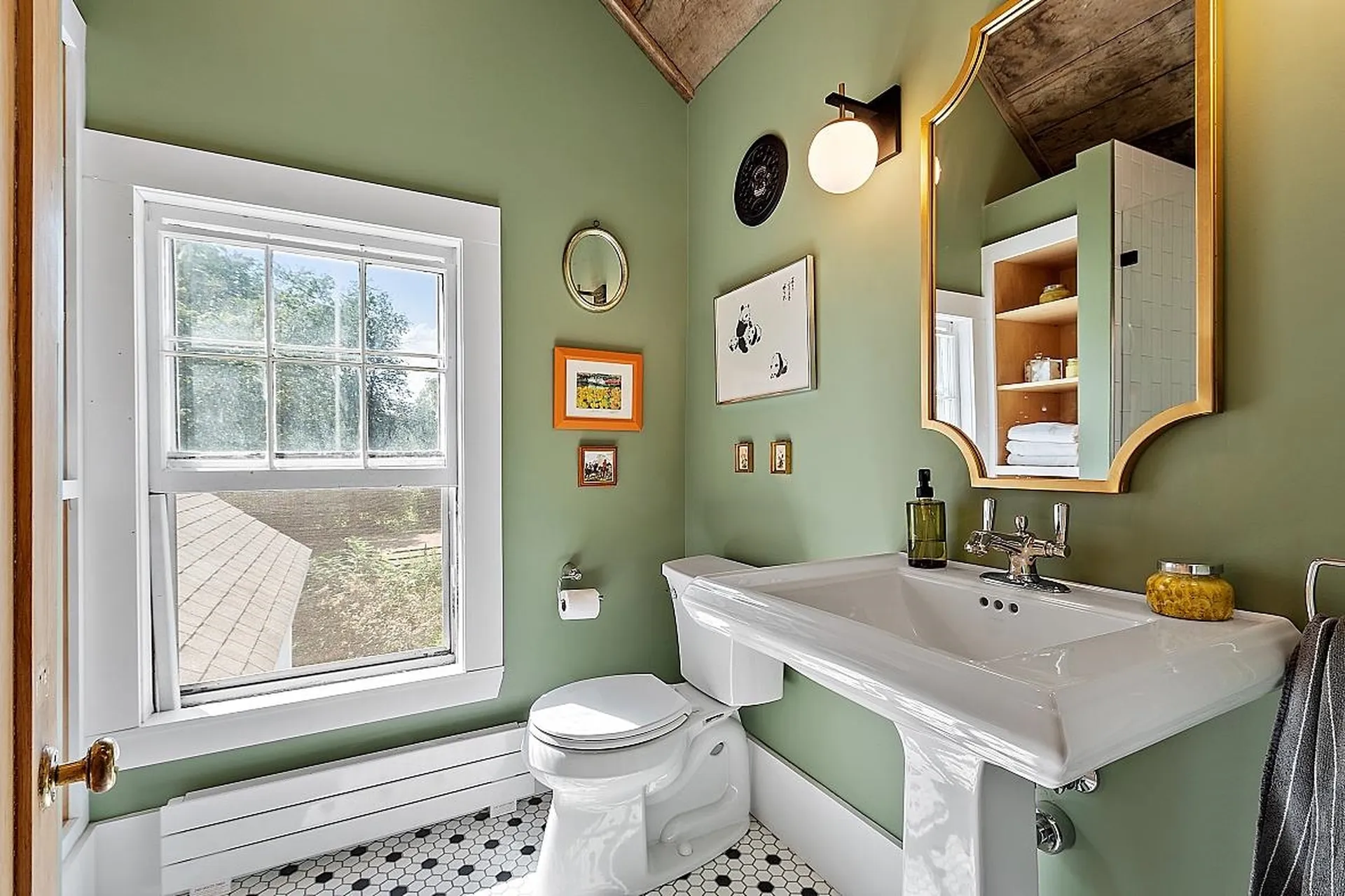298 Exeter Road Hampton Falls NH 03844