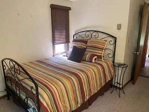 195 Stratton Gate Road Jamaica VT 05343