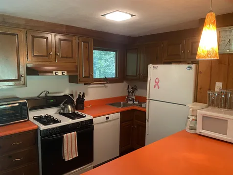 195 Stratton Gate Road Jamaica VT 05343