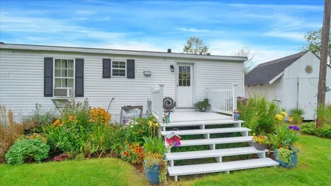 23 Poquette Lane North Hero VT 05474